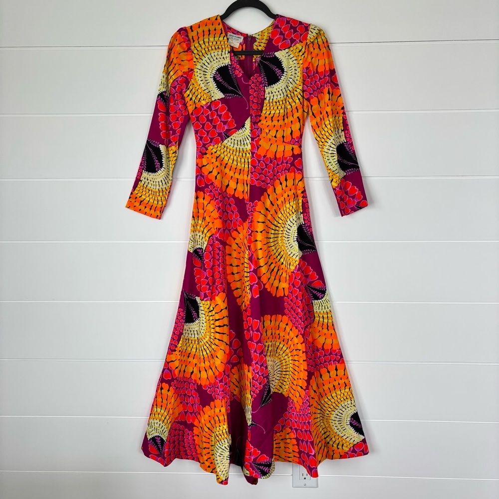 Vintage Made in Hawaii Vibrant psychedelic V Neck Long Sleeve Maxi Dress Size 4